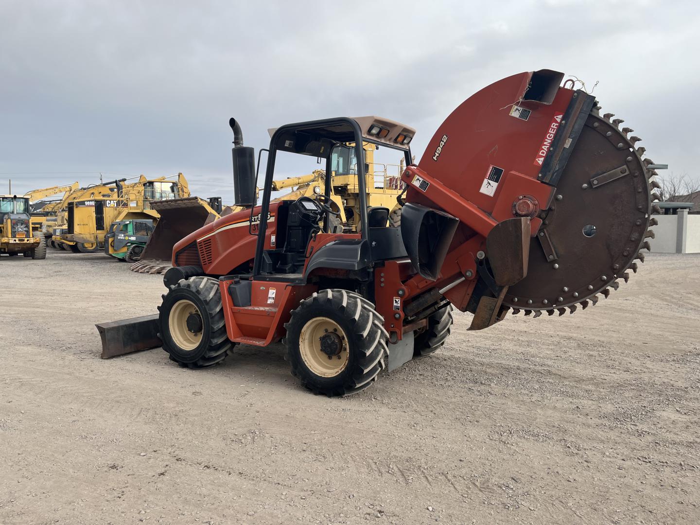 ./imagenes/INVOICE/2019/17308/ZANJADORA DE DISCO DITCH WITCH RT95H (5).JPG